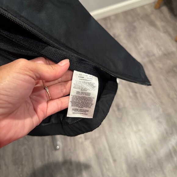 Columbia Men's Inner Limits II Jacket. Size M - Picture 6 of 10